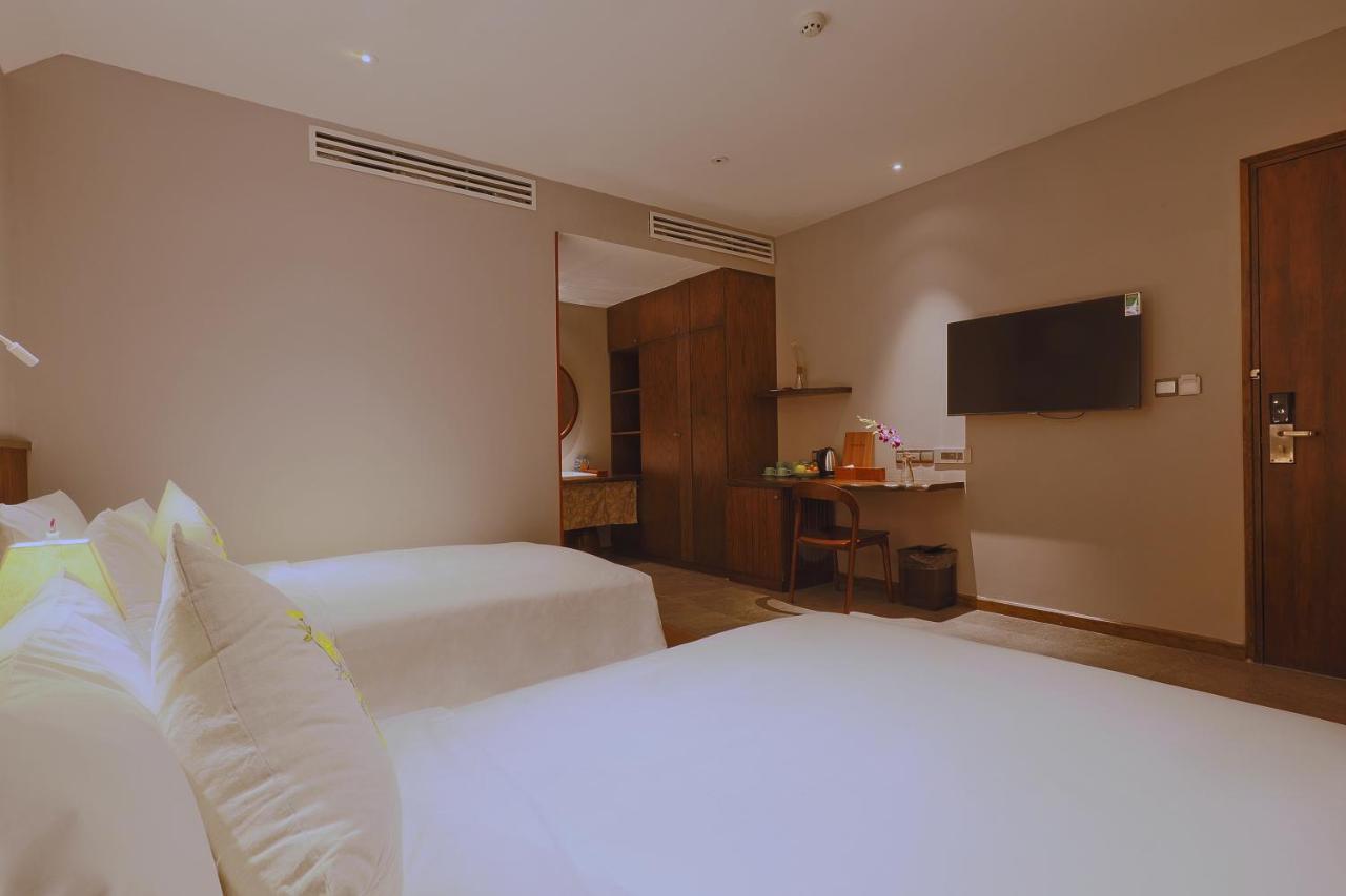 Cherry Boutique Hotel Ho Chi Minh City Bagian luar foto